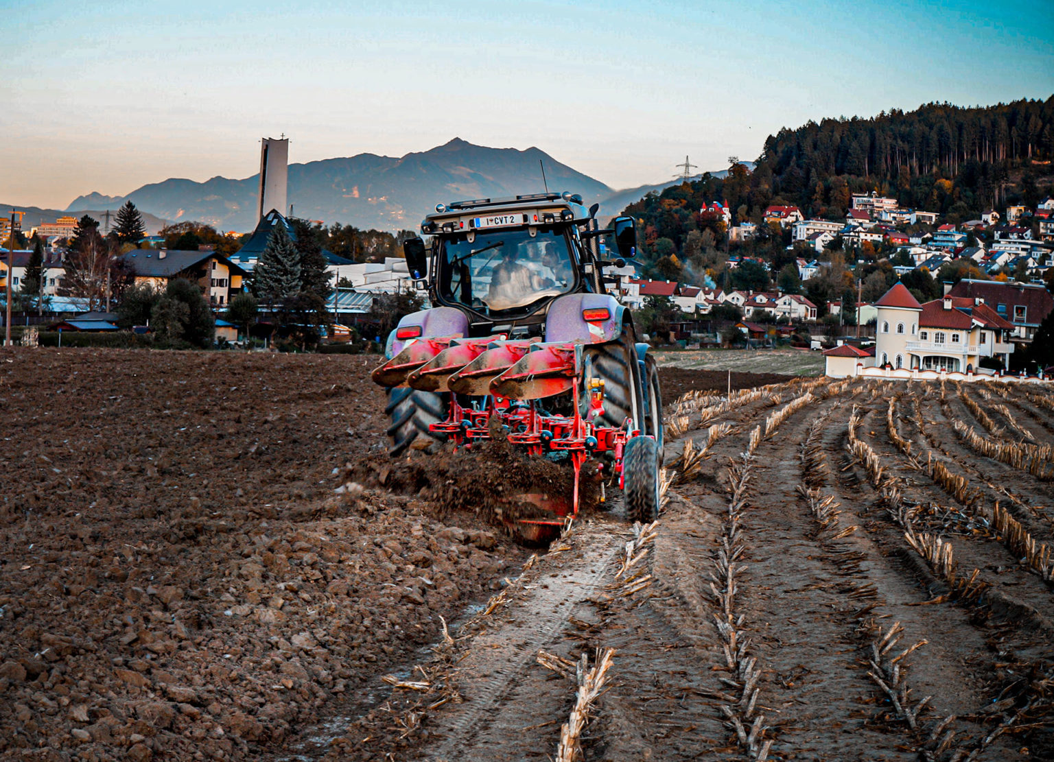 Lohn Pittl Igls – Landwirtschaftliche Lohnarbeiten und Kommunaldienste